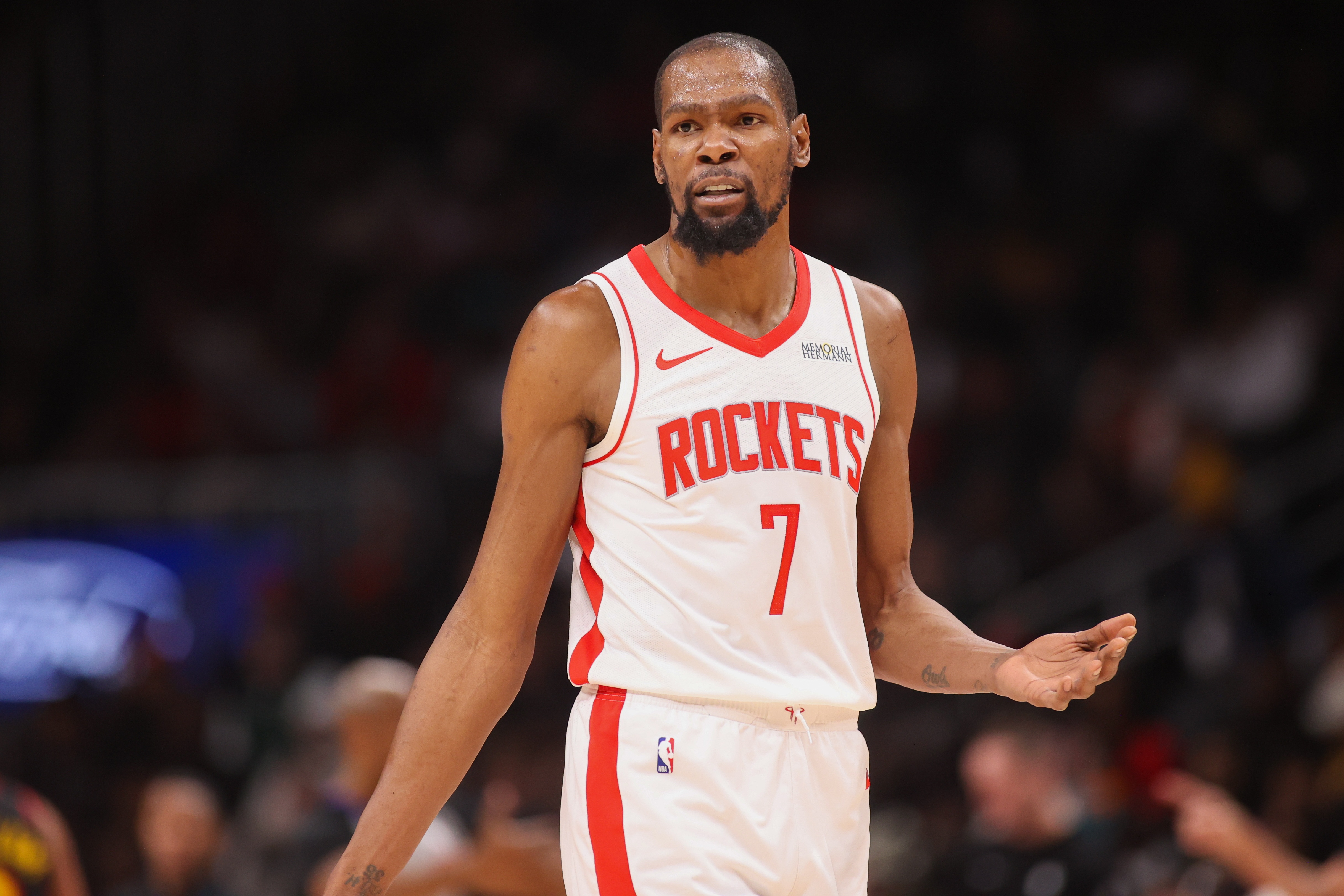 开云app-网友：KD是毒瘤&amp;太阳的事在火箭重演 KD：你没进过更衣室怎么知道