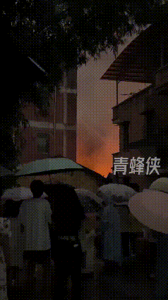 云开体育-成都火灾5死2伤后续，多位知情人讲述真相，当晚的起火源头被公开